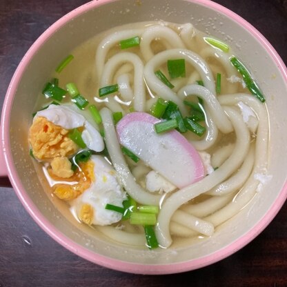 たまごとかまぼこ、小口ネギを入れて食べました。つゆがさっぱりしていて美味しかったです。また、作りたいと思います｡